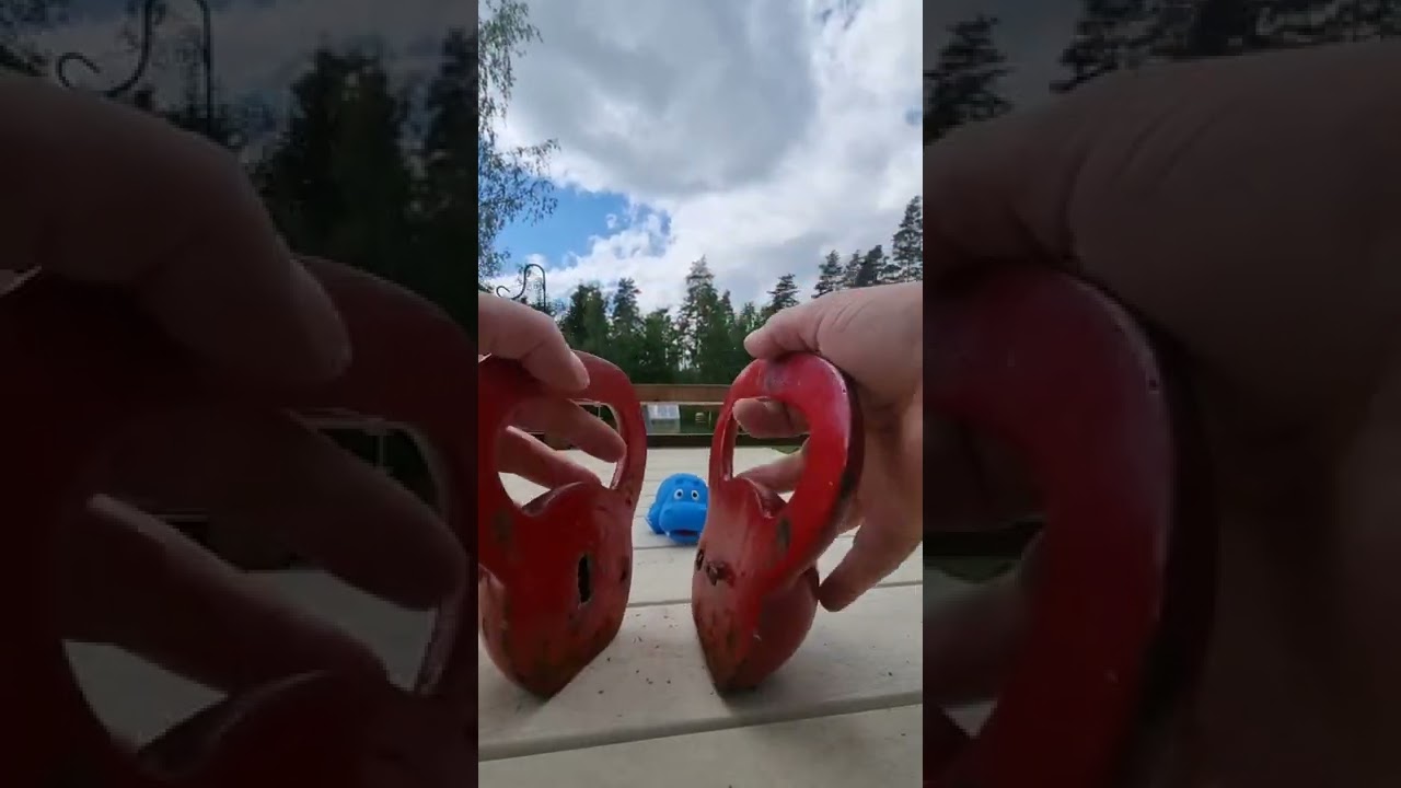 Split kettlebell.