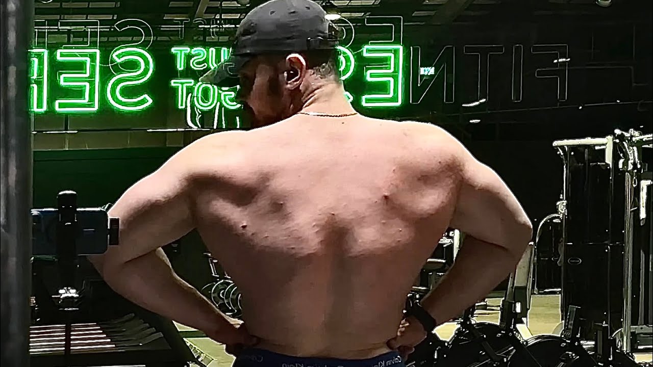 Week in the life of a fat guy- Ep1 (Messed up audio)