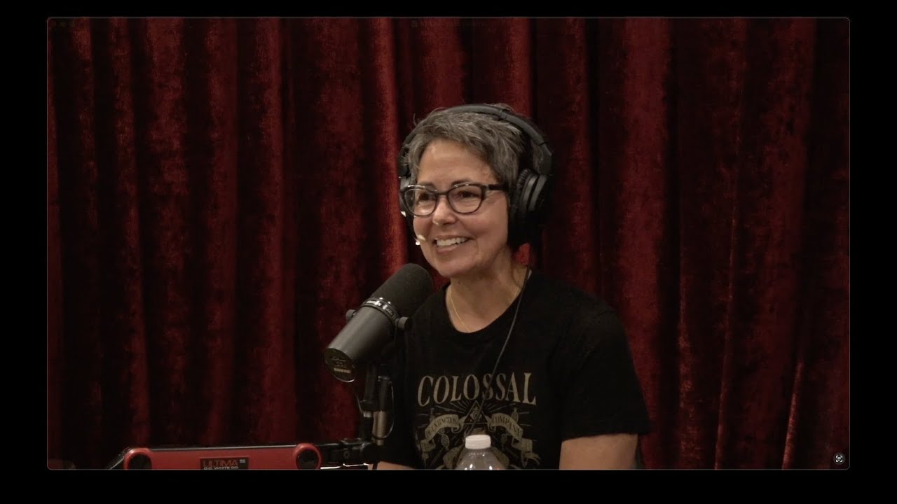 Joe Rogan Experience #2338 - Beth Shapiro