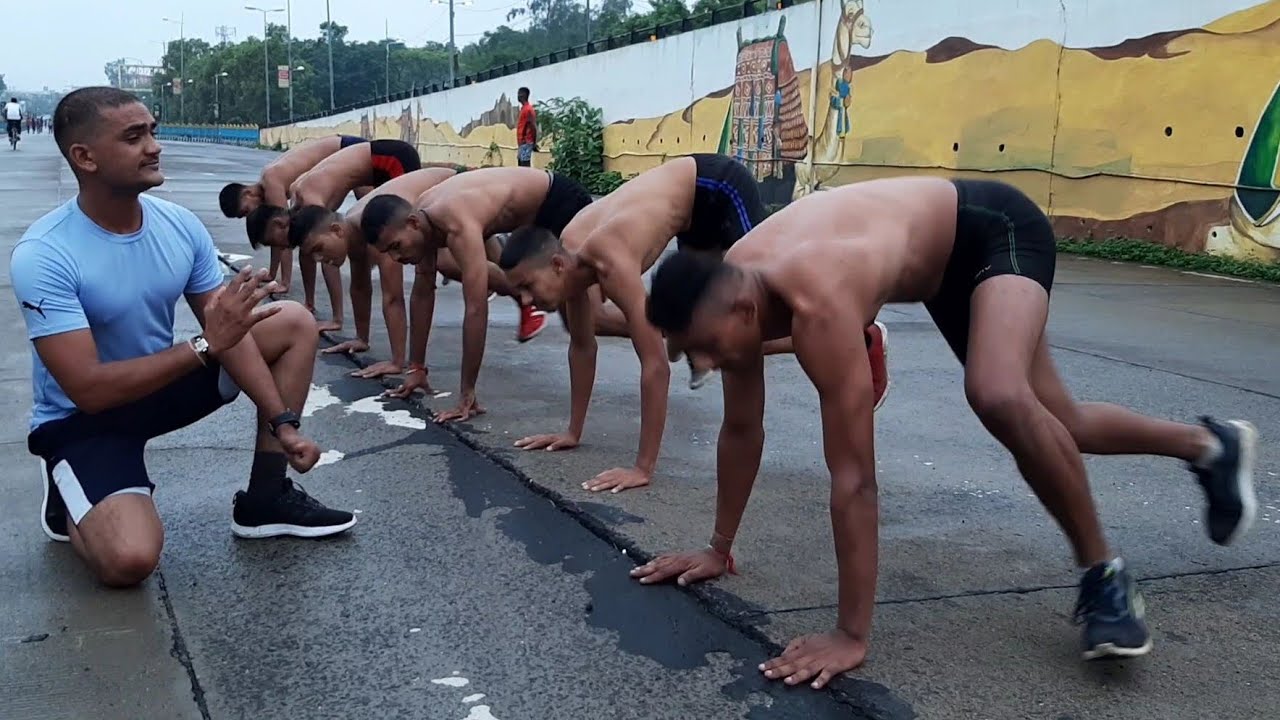 केवल 1 महीनें 1600 मीटर का समय 4:40 लाये! 1600 Meter Ka Time kam kaise kare || Running Tips Hindi