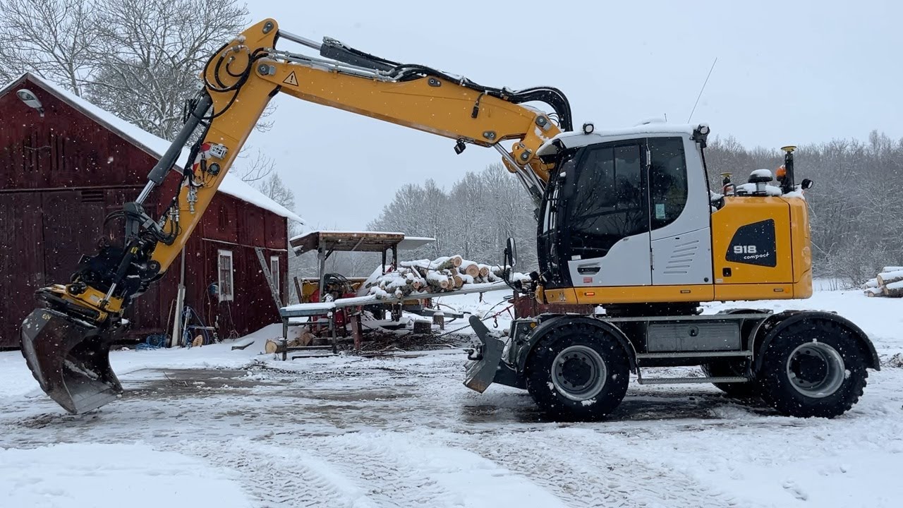 Köp Grävmaskin Liebherr A 918 Compact med planeringsskopa på Klaravik