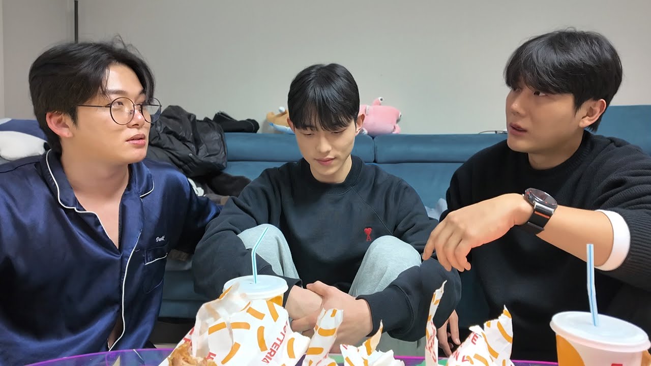 승우 앞에서 대익이랑 치고 박고 싸웠습니다