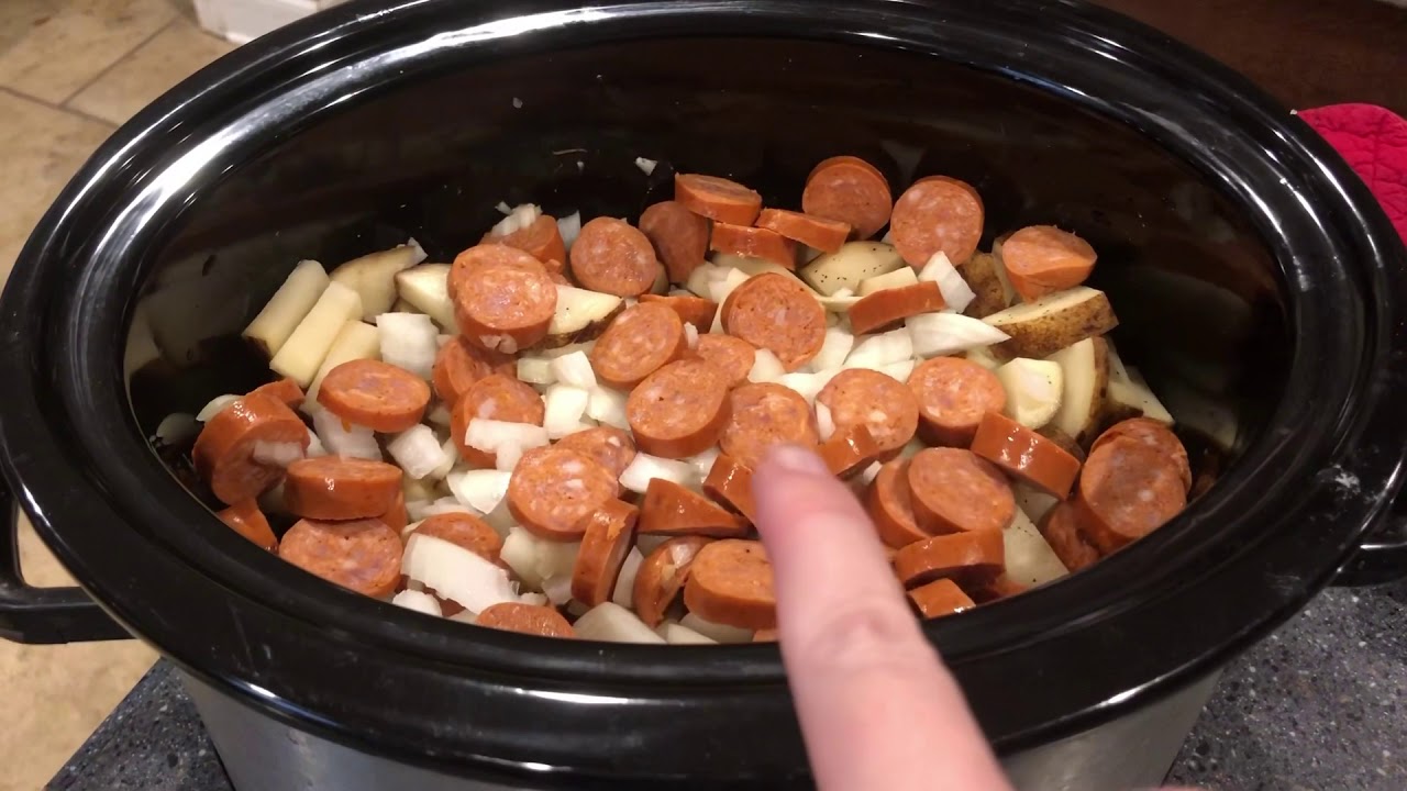 Сосиска с картофелем в мультиварке! ЛЕГКОЕ блюдо в горшочке!
