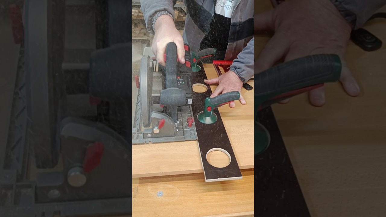 R&yacute;chle fixovanie vodiacej li&scaron;ty/ Quick fixing of the guide rail