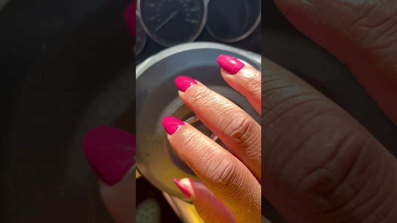 Car tapping sounds 🚗📳🔊#asmrsounds #tappingandscratching #satisfying
