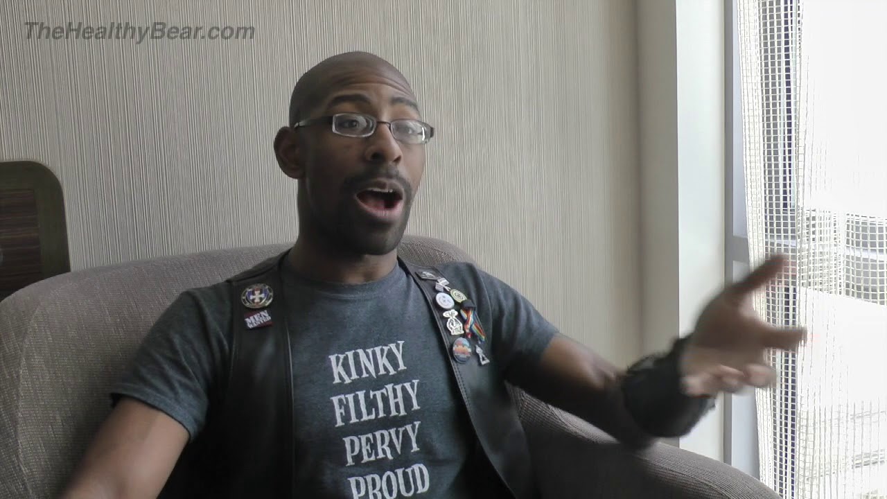 Slade Interviewed At CLAW 2017 Kinky Life & Knock Out Play