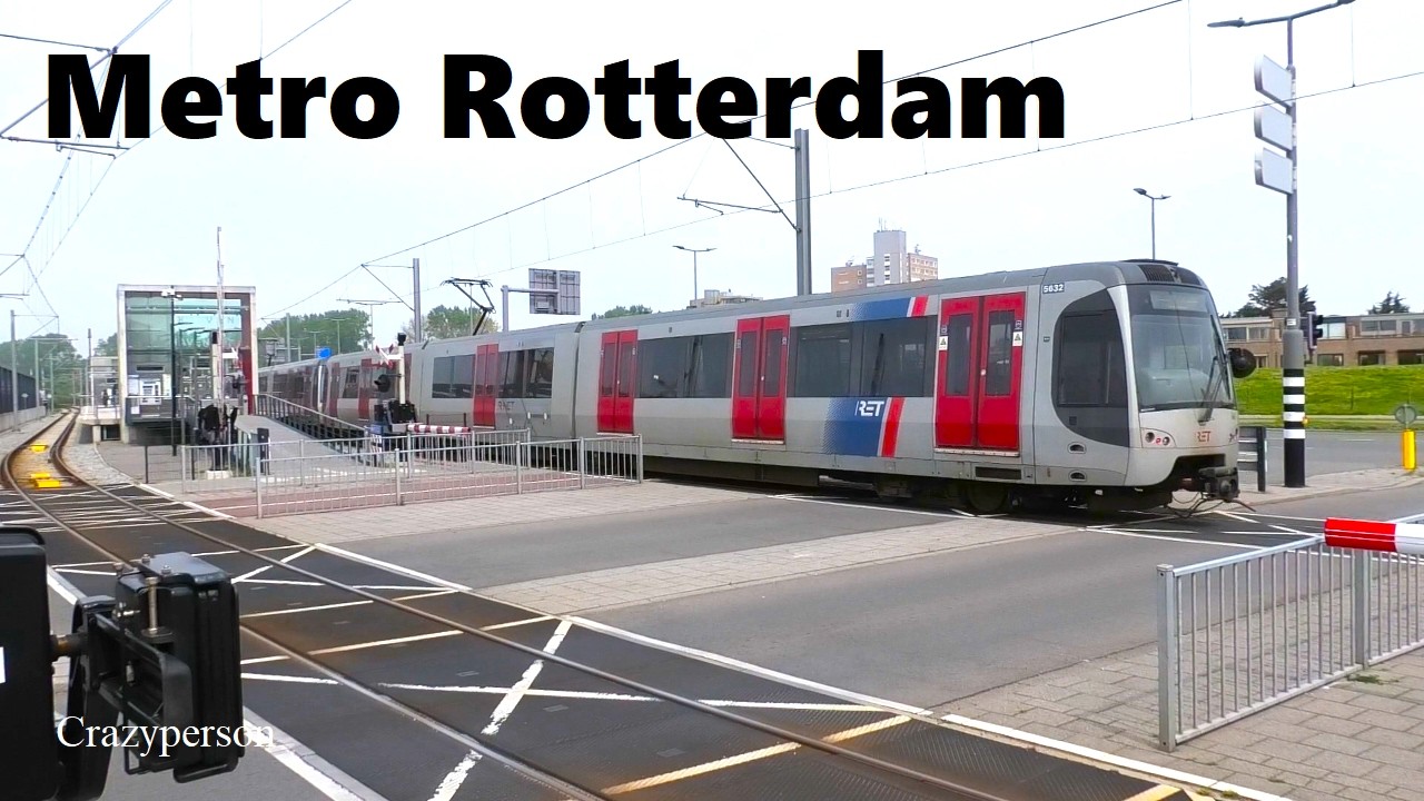 Metro Rotterdam met Hoek van Holland Strand - 9 Mei 2024