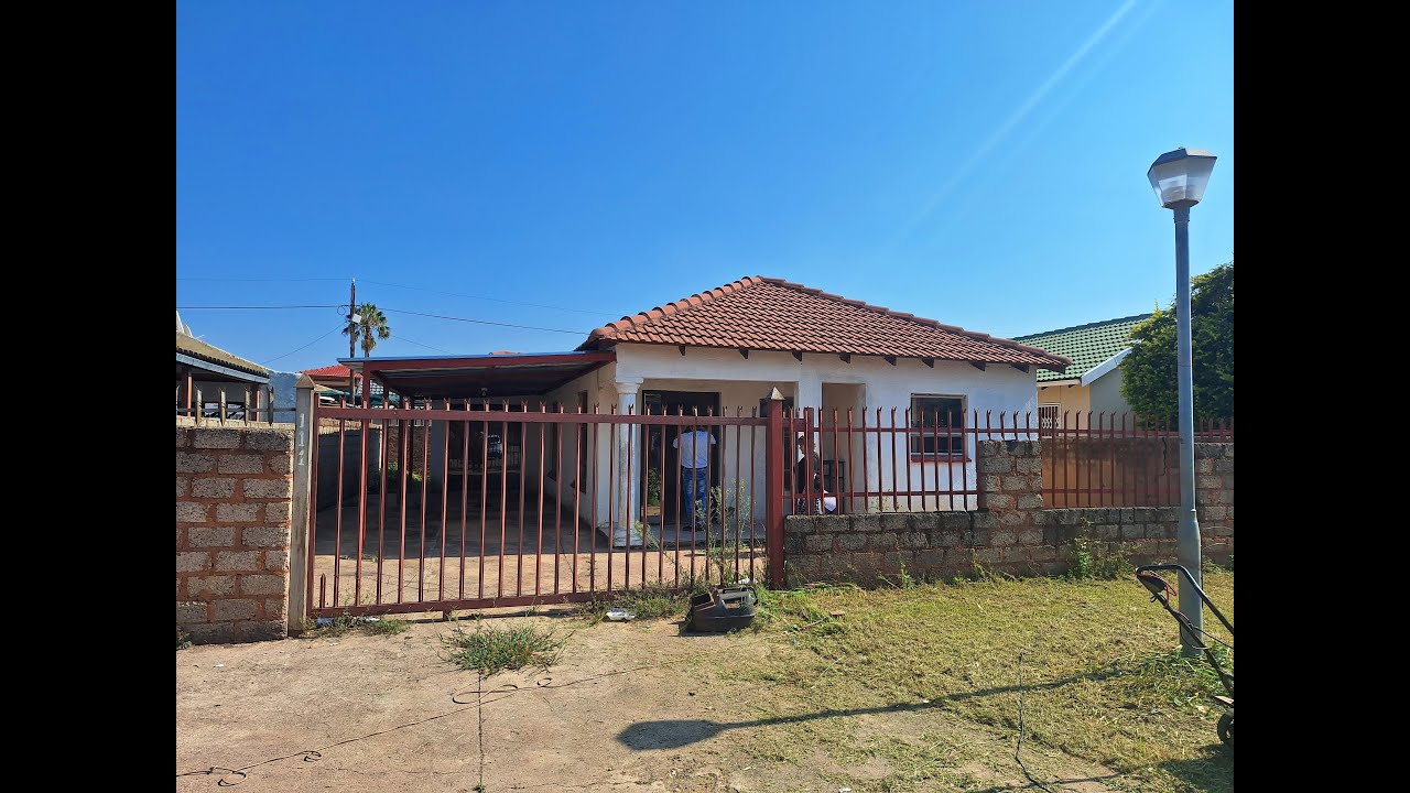 Well located 3 bedroom house in Karenpark close to Wonderpark mall, (R920000) 0827195910