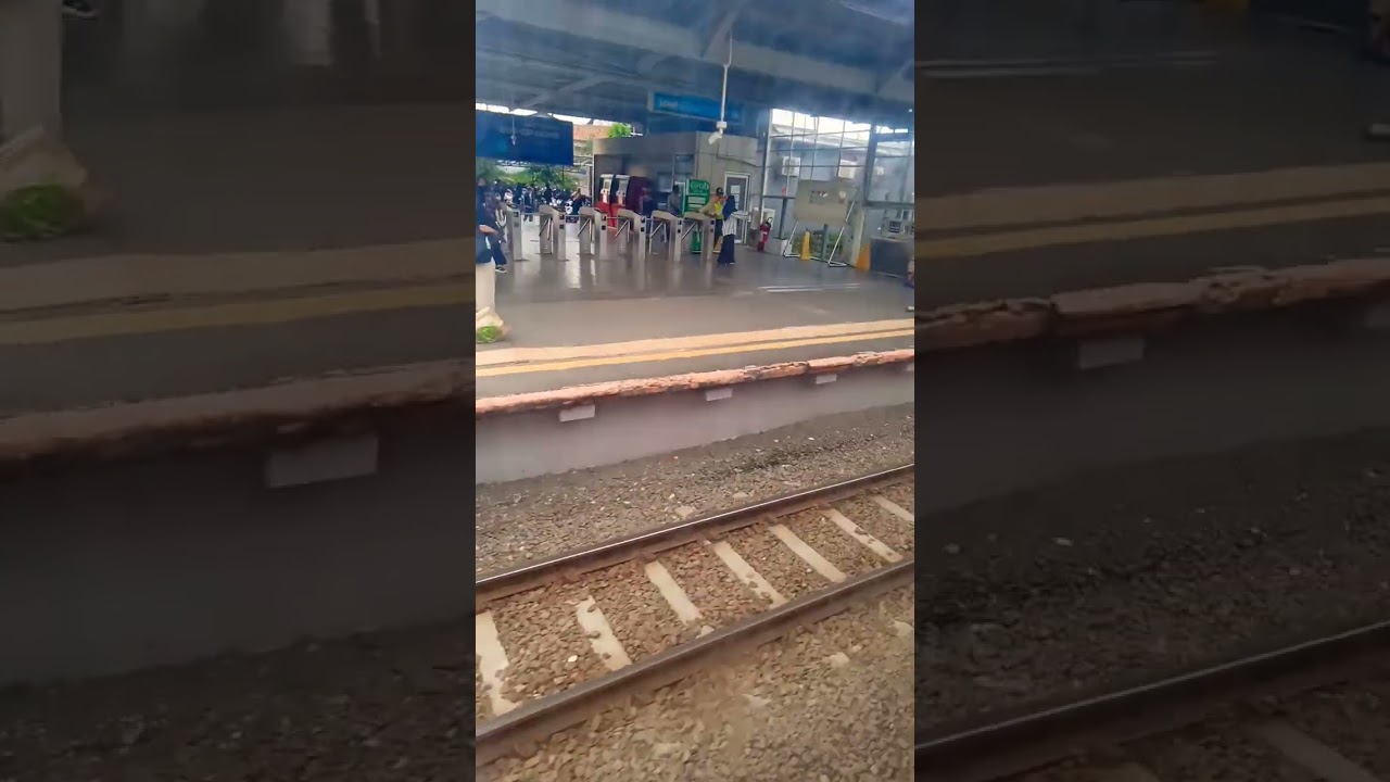 View Stasiun Sudimara dari Kereta Listrik, 2 September 2023