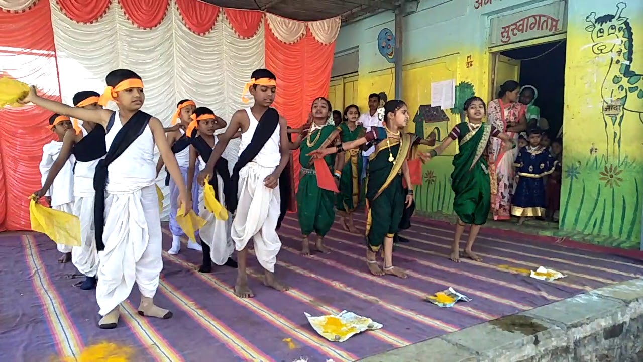 Amhi dhanagar..dance