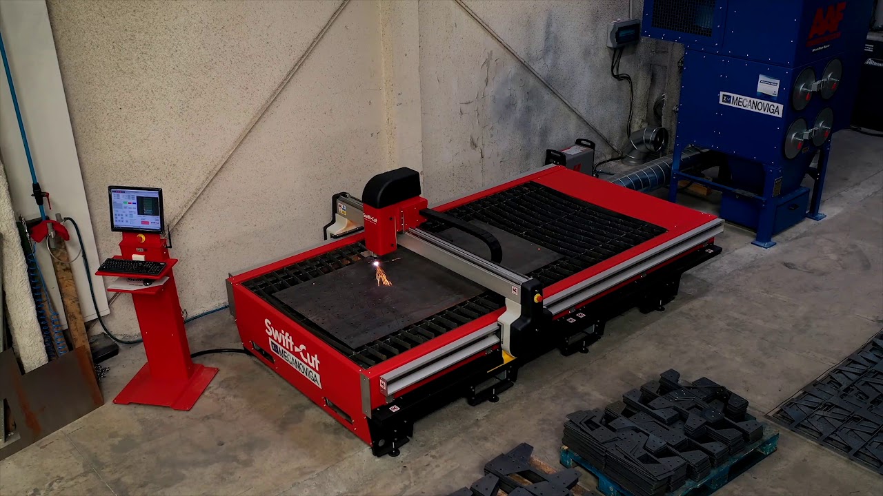 Swift-Cut PRO 3000 x 1500 con equipo de plasma Powermax 105 de Hypertherm