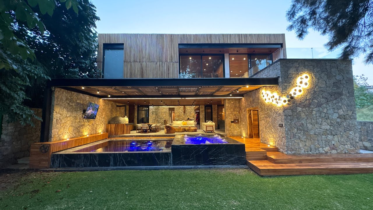 Casa Parota