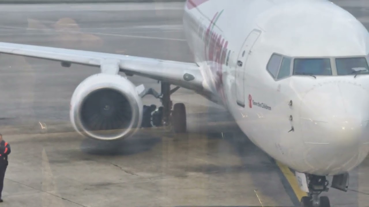 突發！德威航空TW687降落桃園機場時主輪其中一個突然脫離，好險旅客平安#taiwan#桃園機場#德威航空#t'way