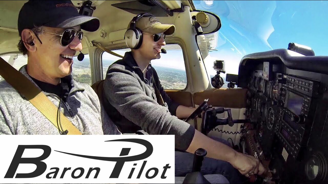 Baron Pilot Flying With MrAviation101