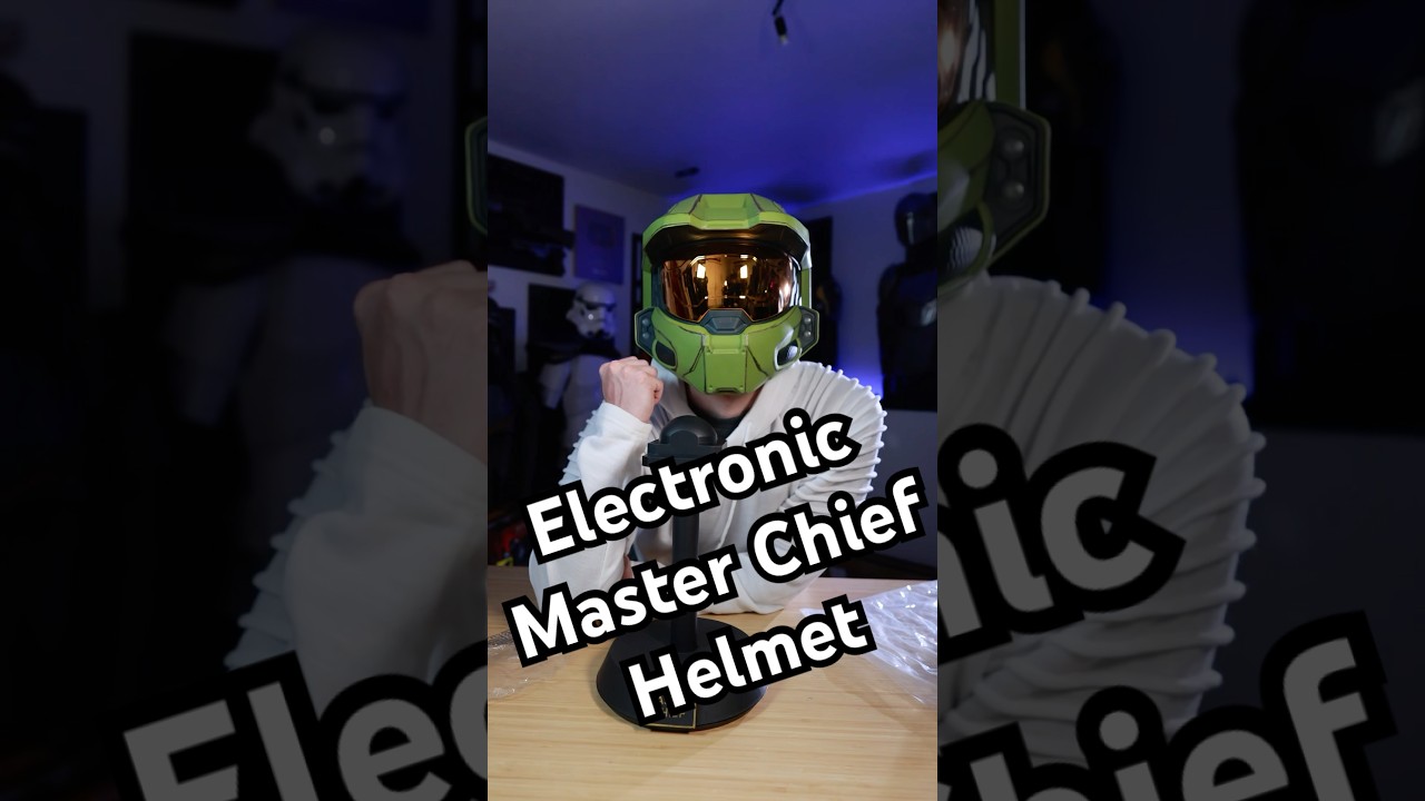 I unboxed the Master Chief Helmet #masterchief #unboxing #halo #shorts