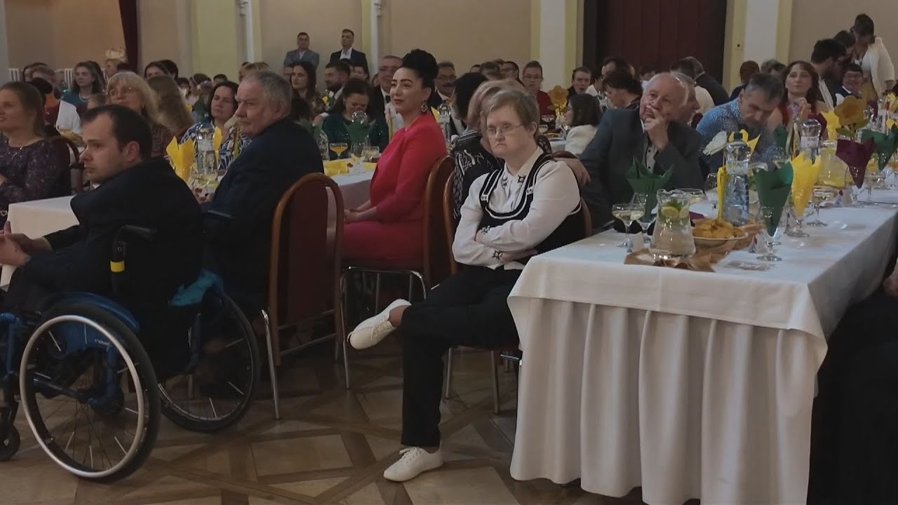 XXVII. Ples ľudí s dobrým srdcom