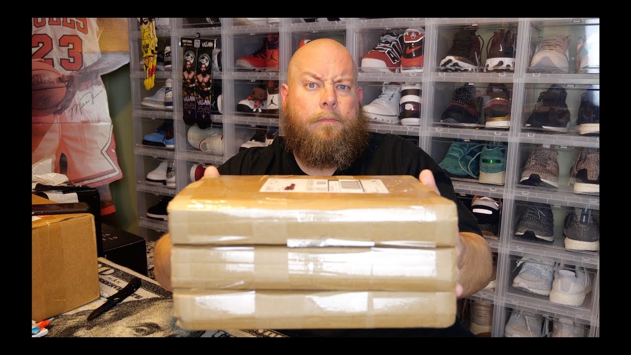 Opening $90 in Comic Book Mystery Boxes purchased from That Spiderman Booth + Superior V8 Round Up