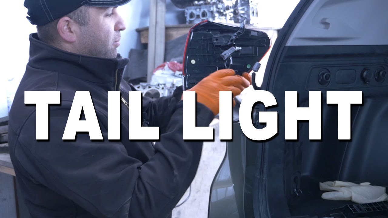 How To Remove and Replace a Tail Light - 2019 Subaru Forester