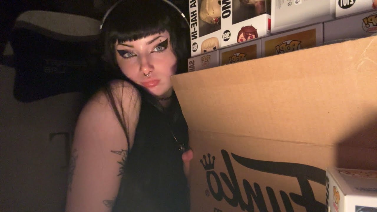ASMR | Огромная коллекция фигурок Funko Pop + постукивание