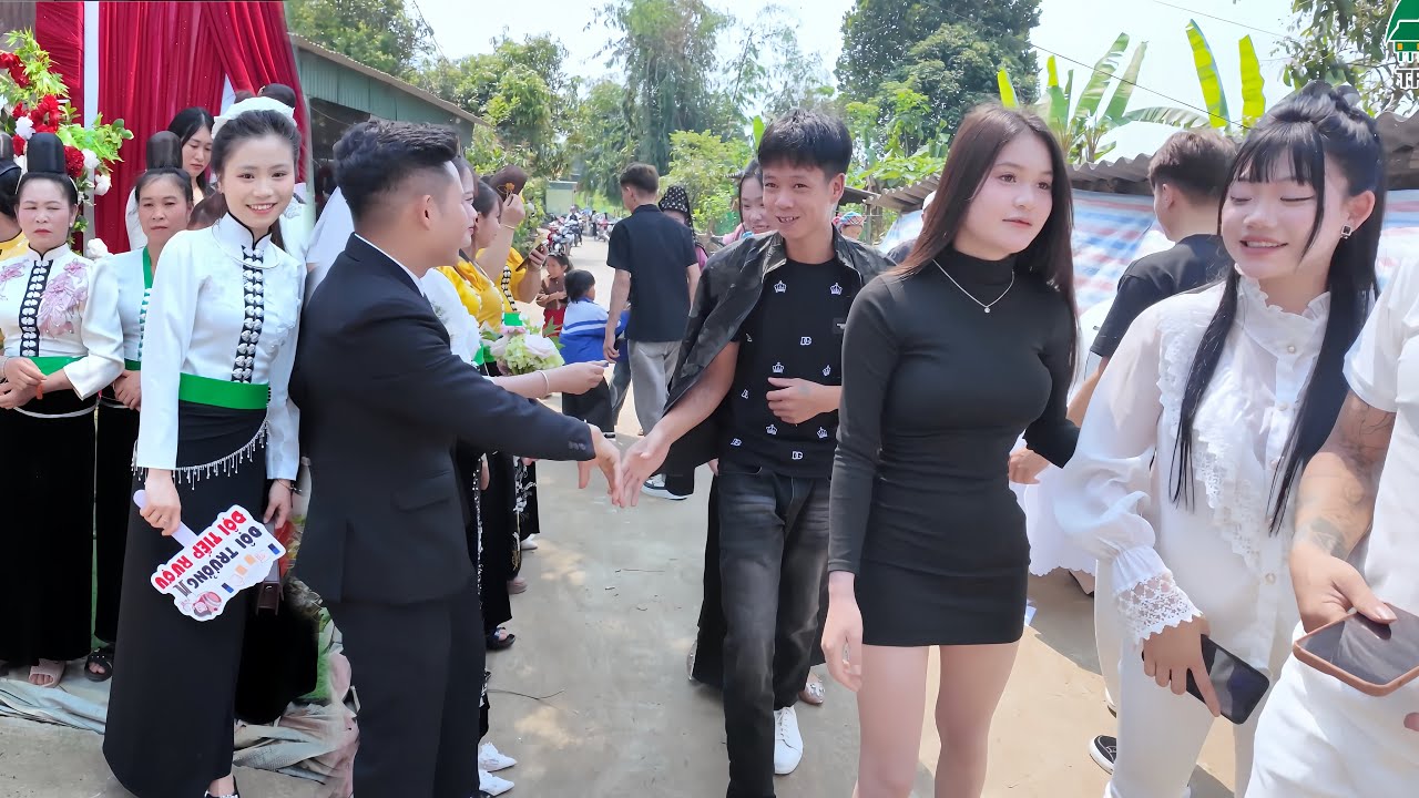Đ&Aacute;M CƯỚI D&Acirc;N TỘC TH&Aacute;I ĐEN T&Acirc;N UY&Ecirc;N LAI CH&Acirc;U TO&Agrave;N G&Aacute;I XINH