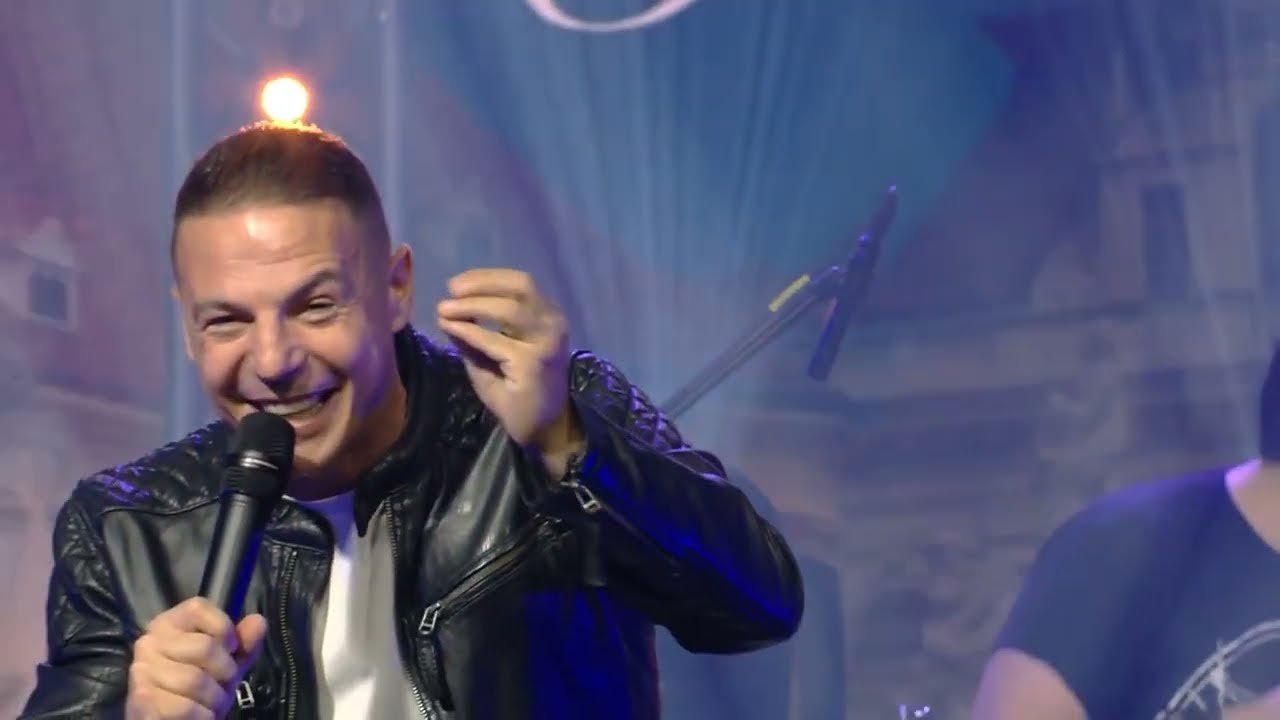 Cozombolis - Valami most kezdődik el (Live / Raktárkoncert 2020)