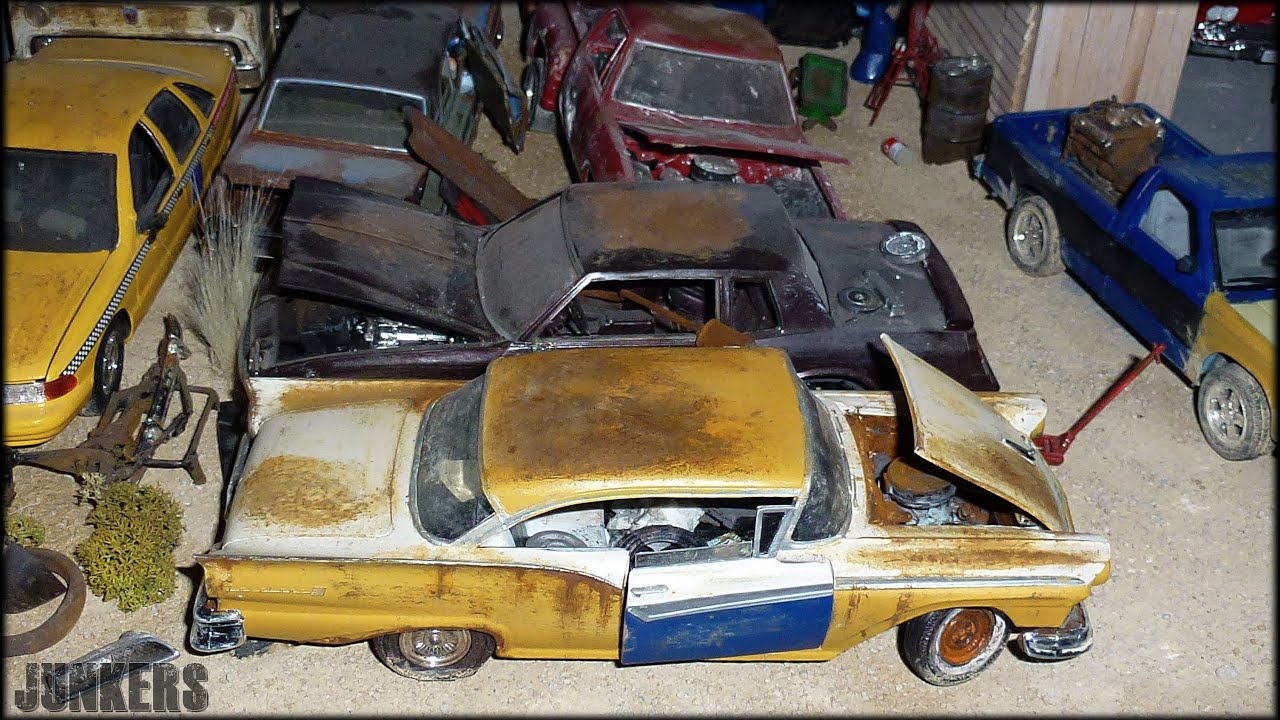 1/25 scale Garage & Junkyard Diorama !