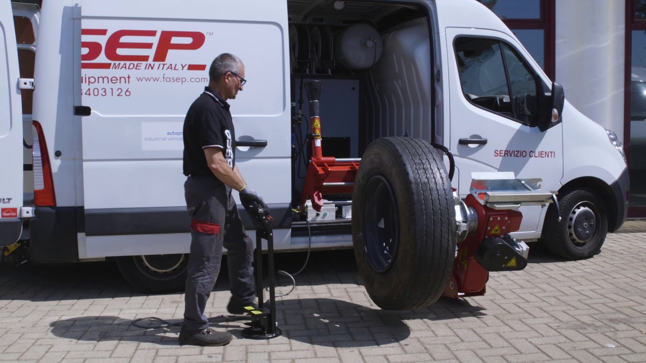 Mobile Truck Tire service van