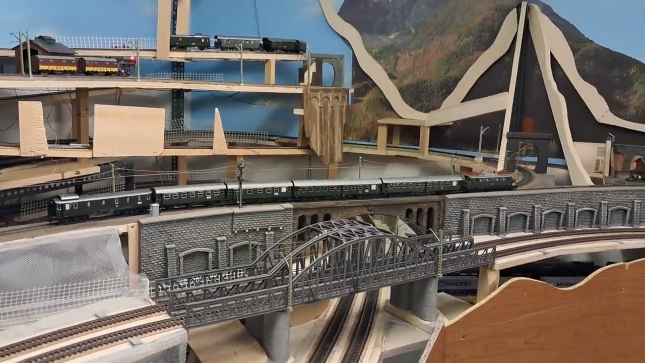 Märklin Model Railroad. Branchline and Alpine section #marklin #modellbahn #modelleisenbahn #moba