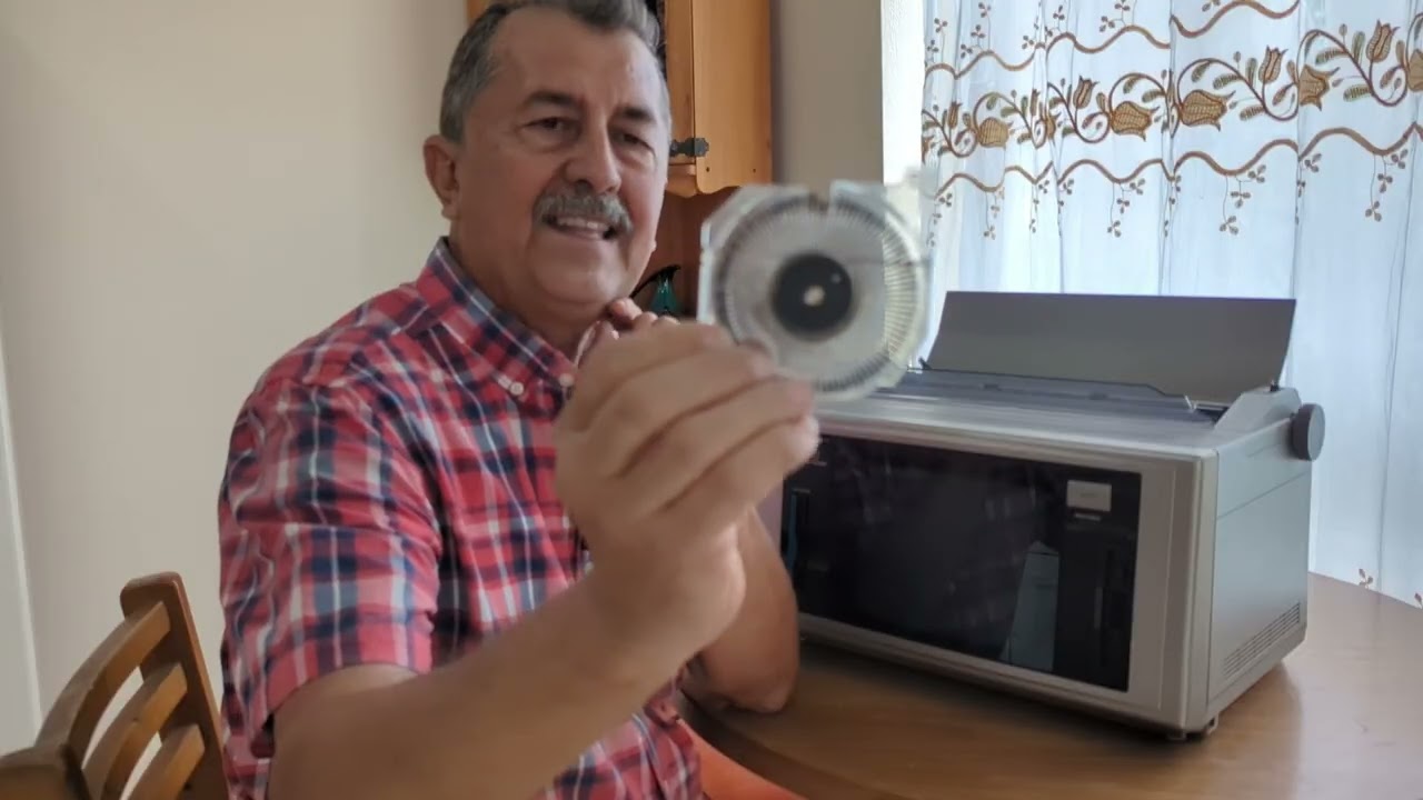 De la maquina de escribir al procesador de textos Panasonic W1510