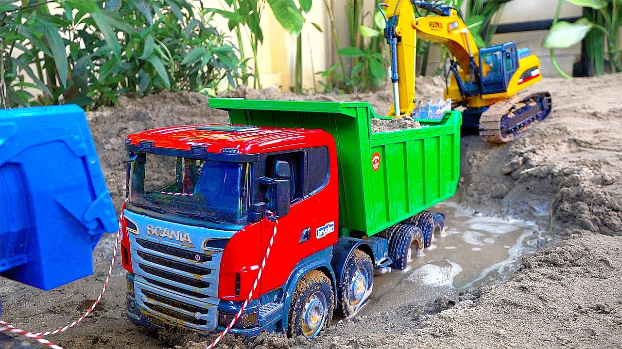 Dump Truck Rescue Play with Excavator Toy for Kids