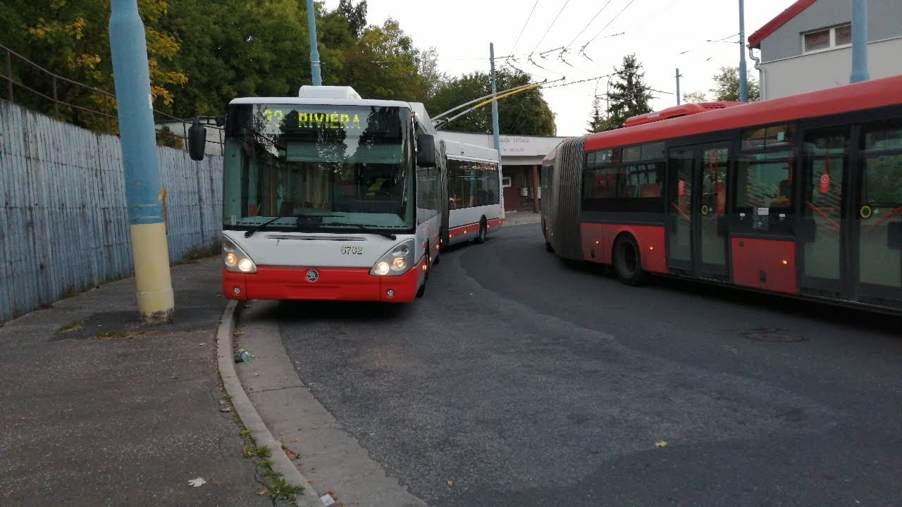 Linka 33 - Škoda 25Tr Irisbus - Riviéra (Molecova) - Dlhé Diely (Kuklovská)  - Riviéra (Molecova)