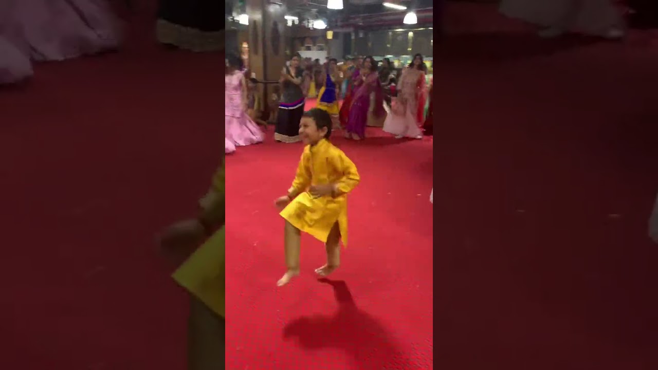 Kacha Badam funny dance #shorts #funny #kachabadamsong #funnyvideo