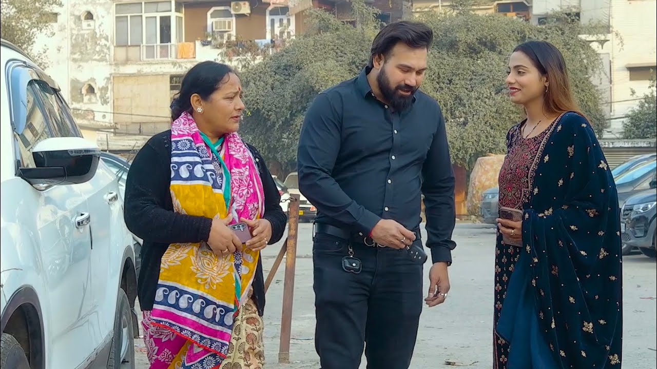 Wife Ne Kaha Car Main Chalaungi || Vinay Sharma