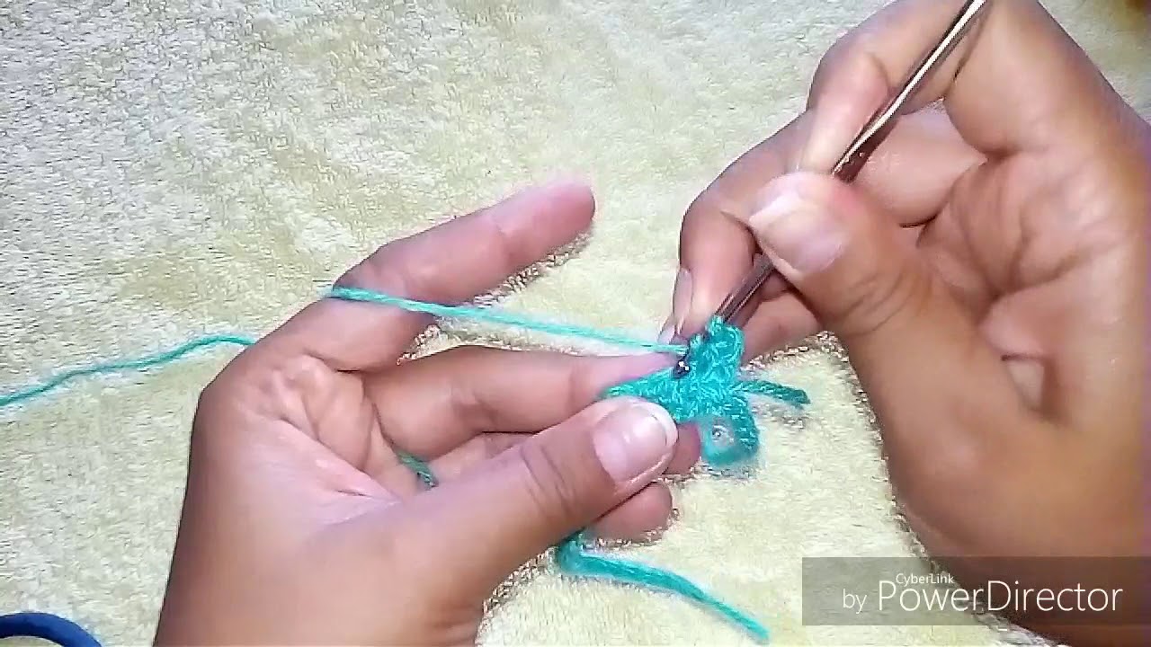 Bra/ Traje de baño para Barbie a crochet / Parte superior —Lucía