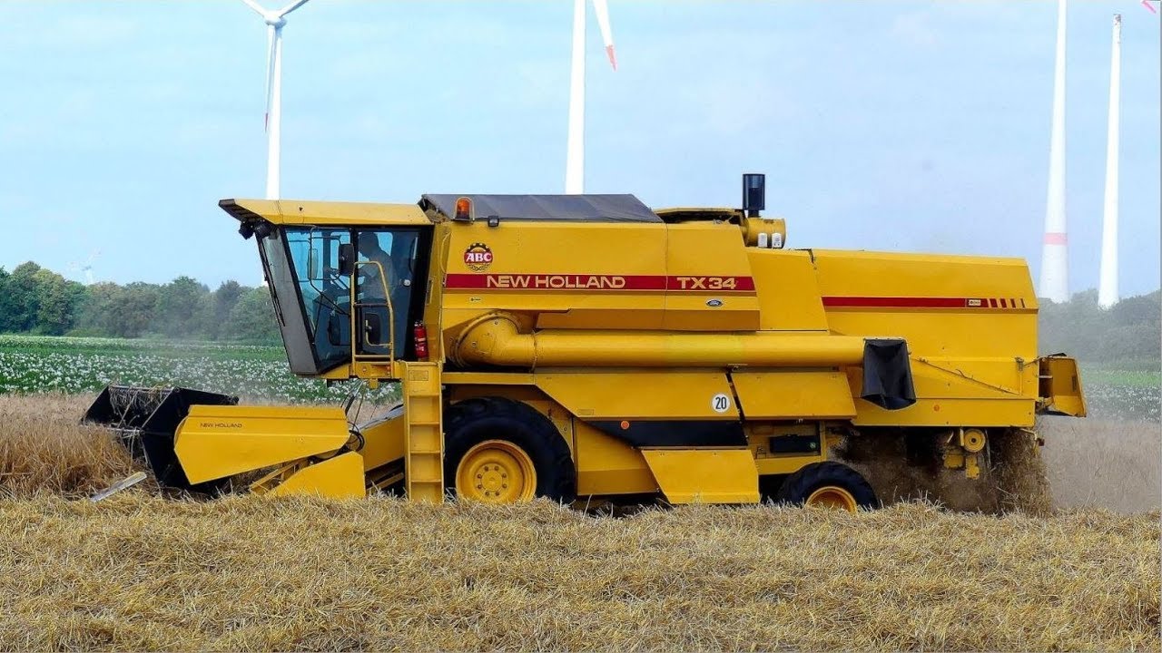 Wintergerst combinen met New Holland TX34 Akkerb. Kaput Bellingwolde.