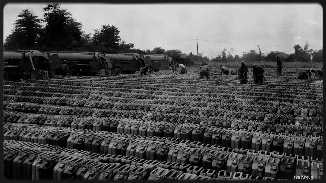 1944德軍王牌繳獲5萬加侖美軍燃油，下一秒卻陷入絕望：數字說明德國必敗