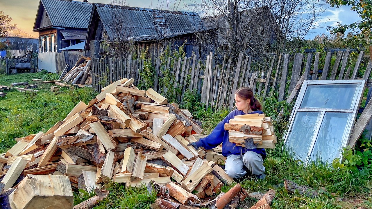 A quiet life in a Siberian village - Renovation of an old log house