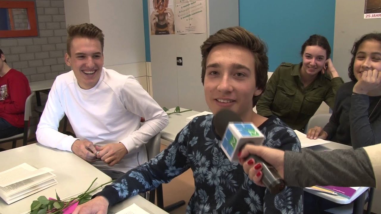Valentijnsrozen op het Bonhoeffercollege