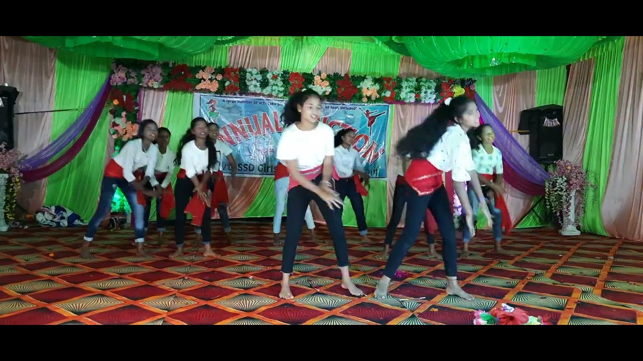 Annual function GGHS, Nuagam