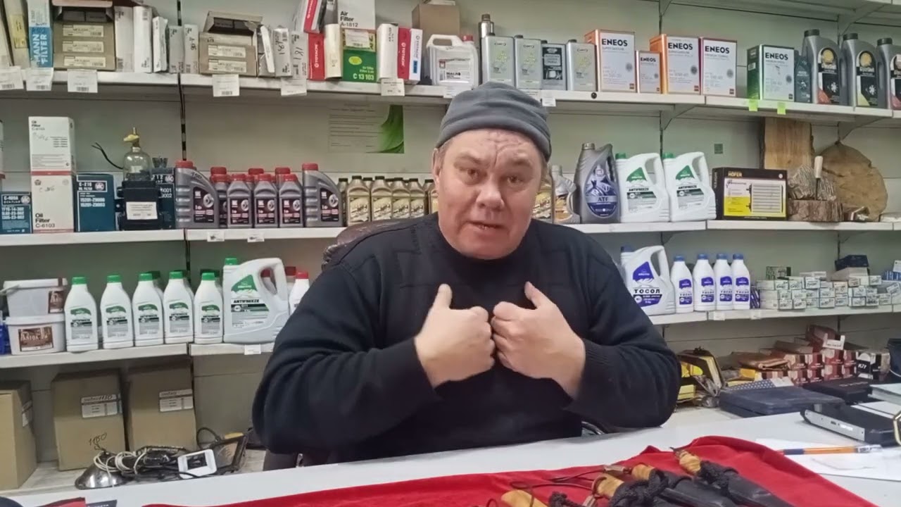 Отчёт. Над селом фигня летала серебристого металла ))