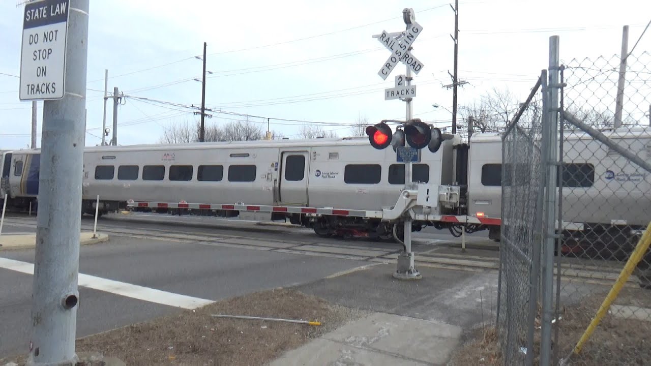 LIRR M9 to Ronkonkoma & M7 to Penn Station with 3 Mins of Mechanical Bells - Grant Ave Crossing