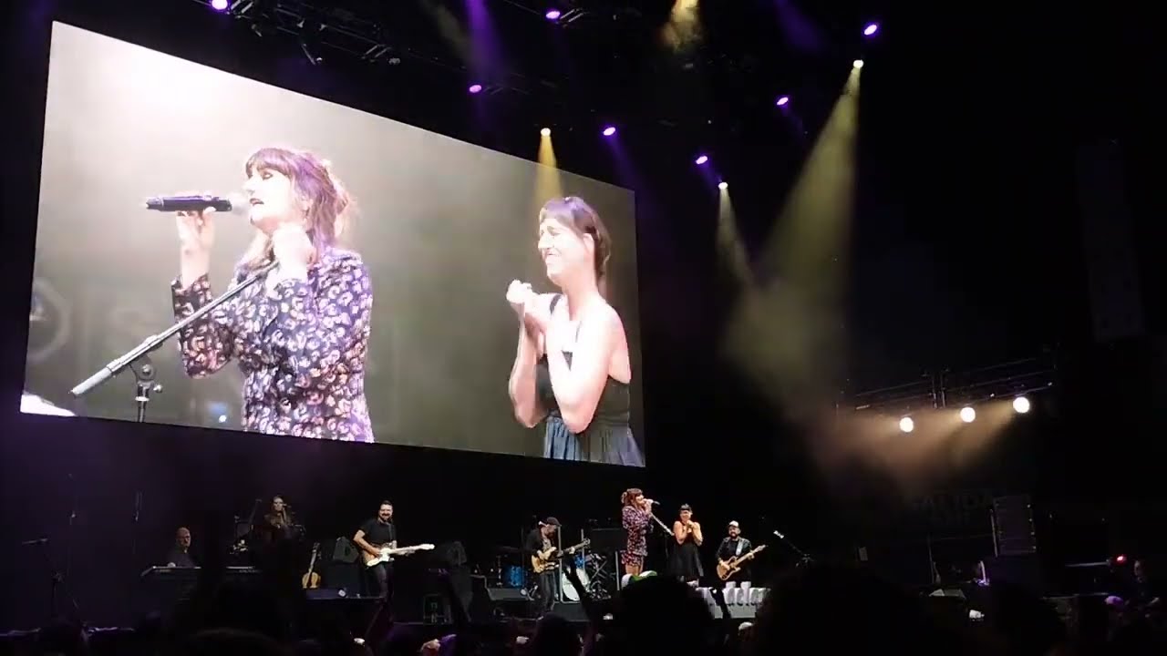 Agarrarte a la Vida - Rozalen @ concierto solidario Agarra la Vida (WiZink Center 7-9-2023)