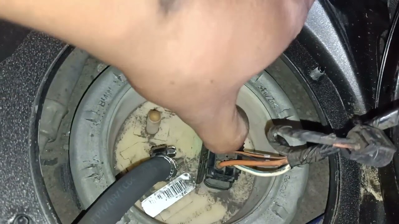 How To Replace Fuel Pump Of BMW X5 E53 Engine
