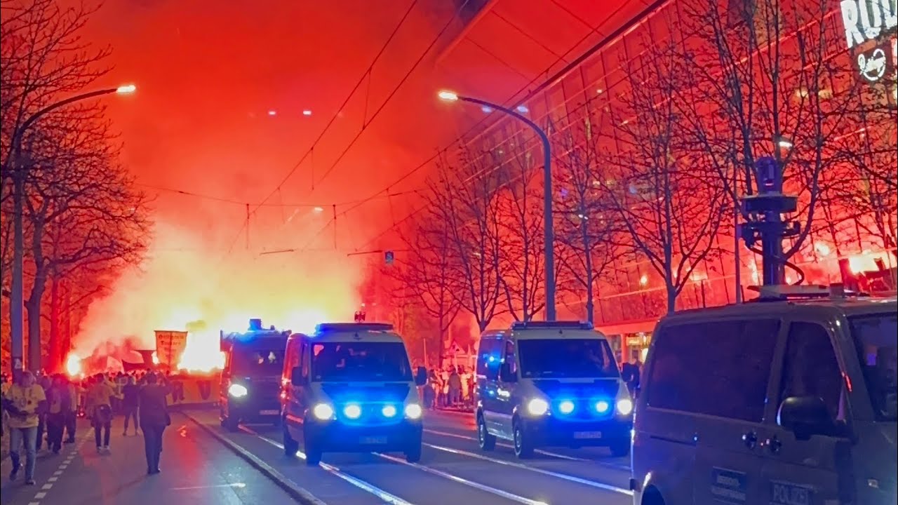 Dynamo Dresden | Fanmarsch und Mega Pyroshow - Spektakülärer DFB Pokal Abend 2024 🖤💛🔥🔥