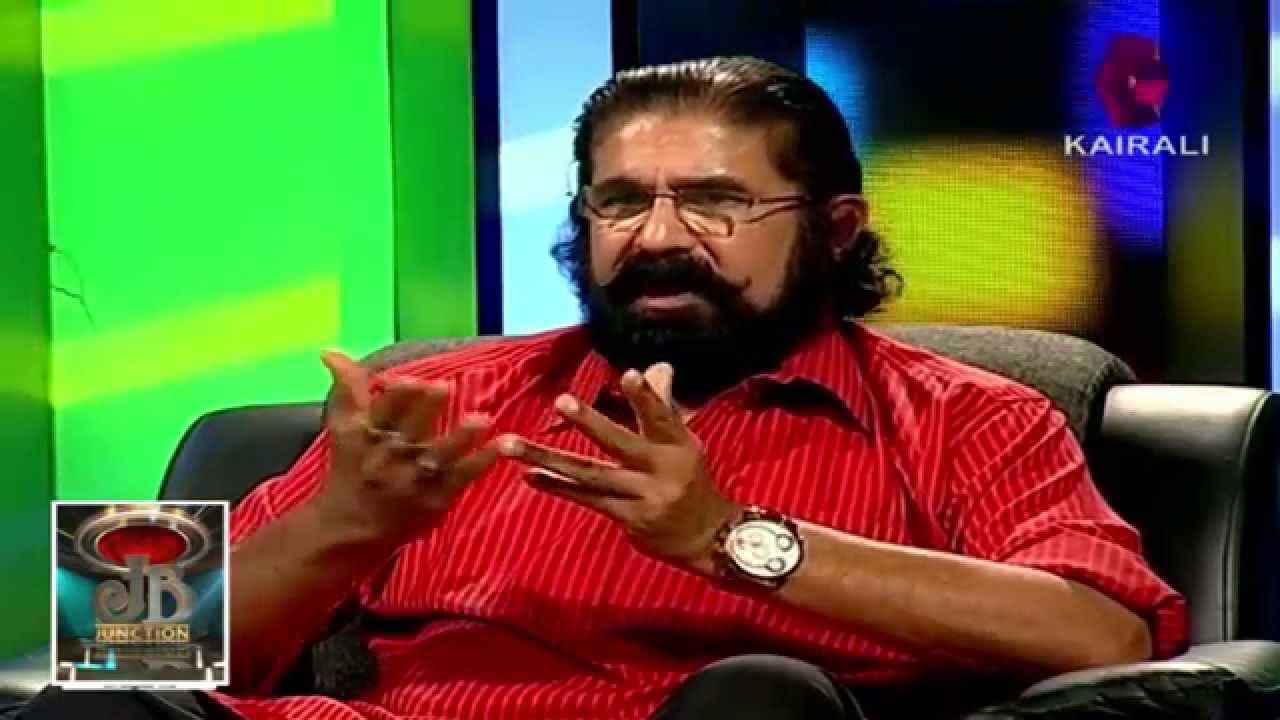 Captain Raju wonders why he did`nt get award for 'Oru Vadakkan Veeragatha'