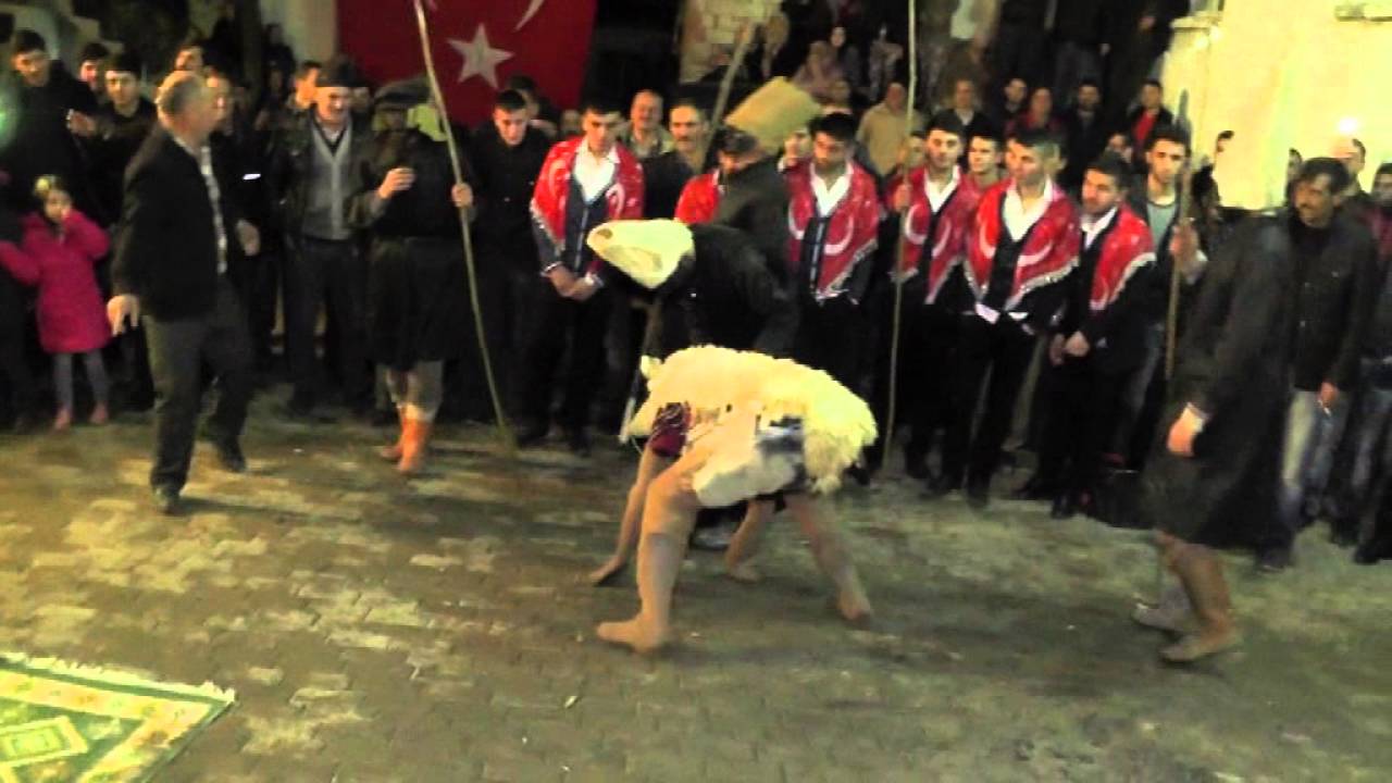 Sındırgı ışıklar köyü asker devesi (ayı oyunu)