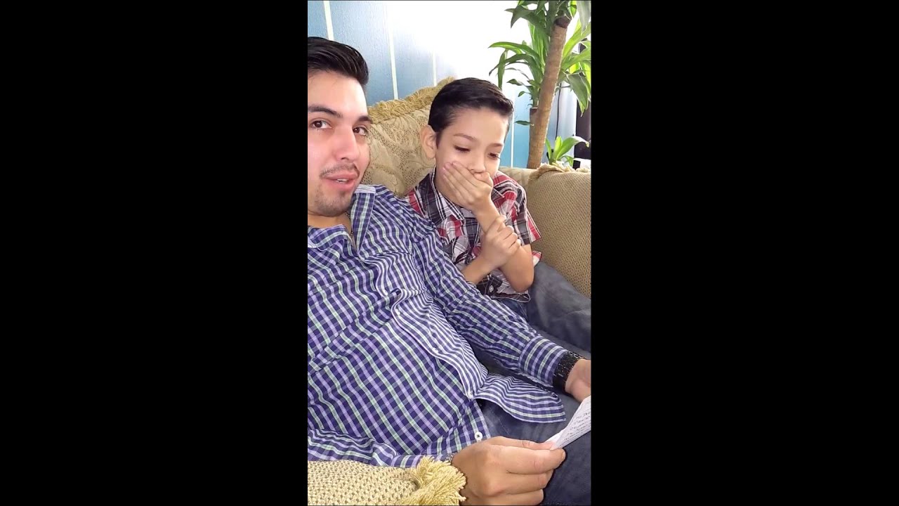 Luis Carlos se entera que tendrá un hermanito