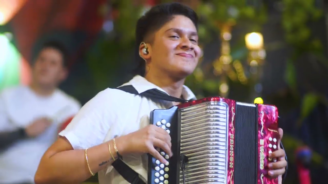 El Invencible - Sebas Polo & El Pollo Robles