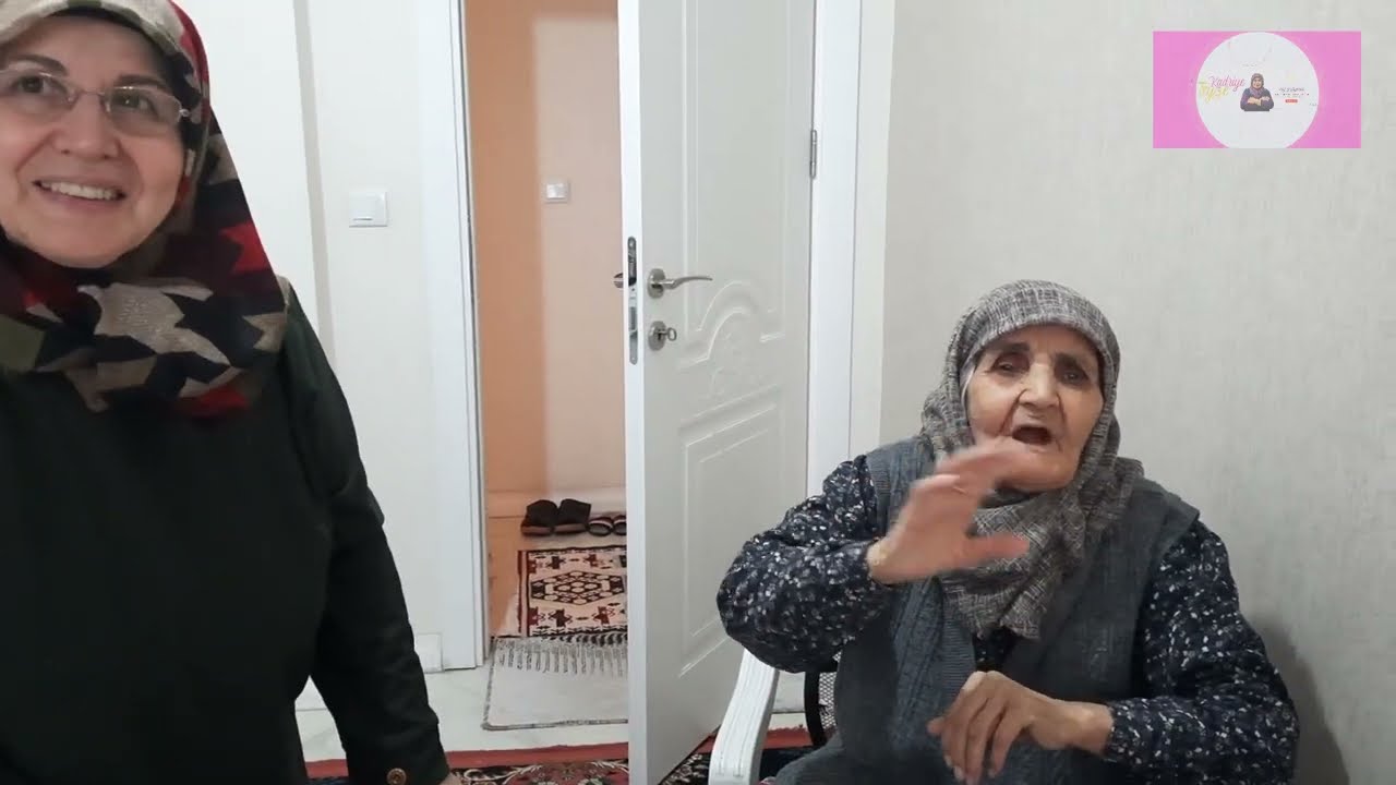 ANNEMLE BİRLİKTE EVDE PİZZA YAPTIK | KOLAY PİZZA NASIL YAPILIR TARİFİ