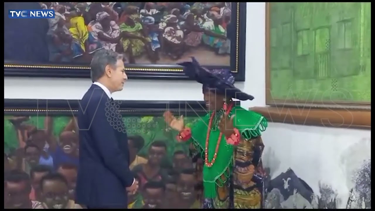 WATCH Antony Blinken's Dance Steps During His Visit To Nike Art Gallery In Lagos
